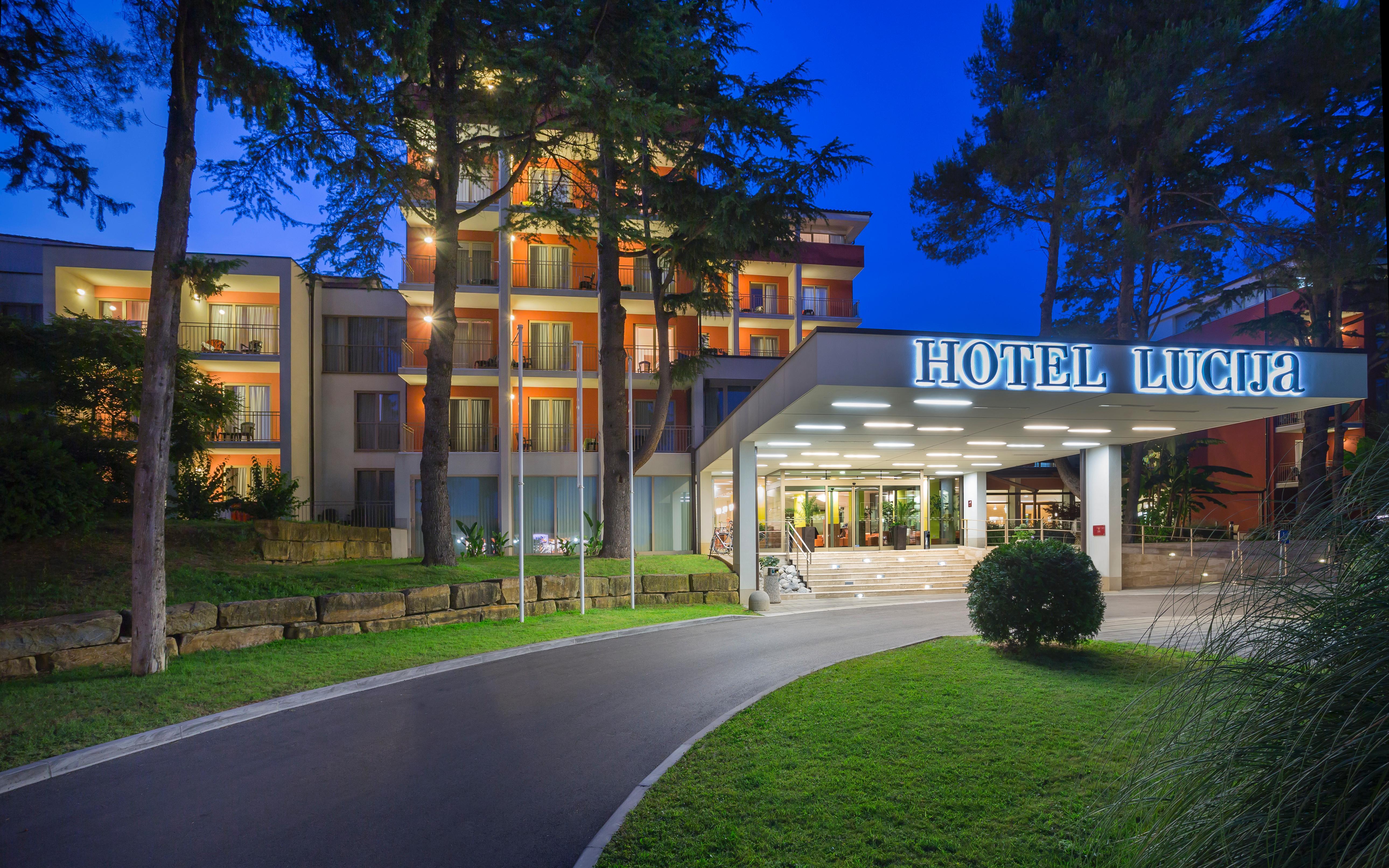 เรมิเซนส์ โฮเทล ลูซิยา Hotel ปอร์โตรอซ ภายนอก รูปภาพ